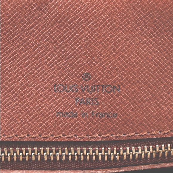 Authentic Louis Vuitton PORT’E DOCUMENTS VOYAGE BC - Picture 8 of 9